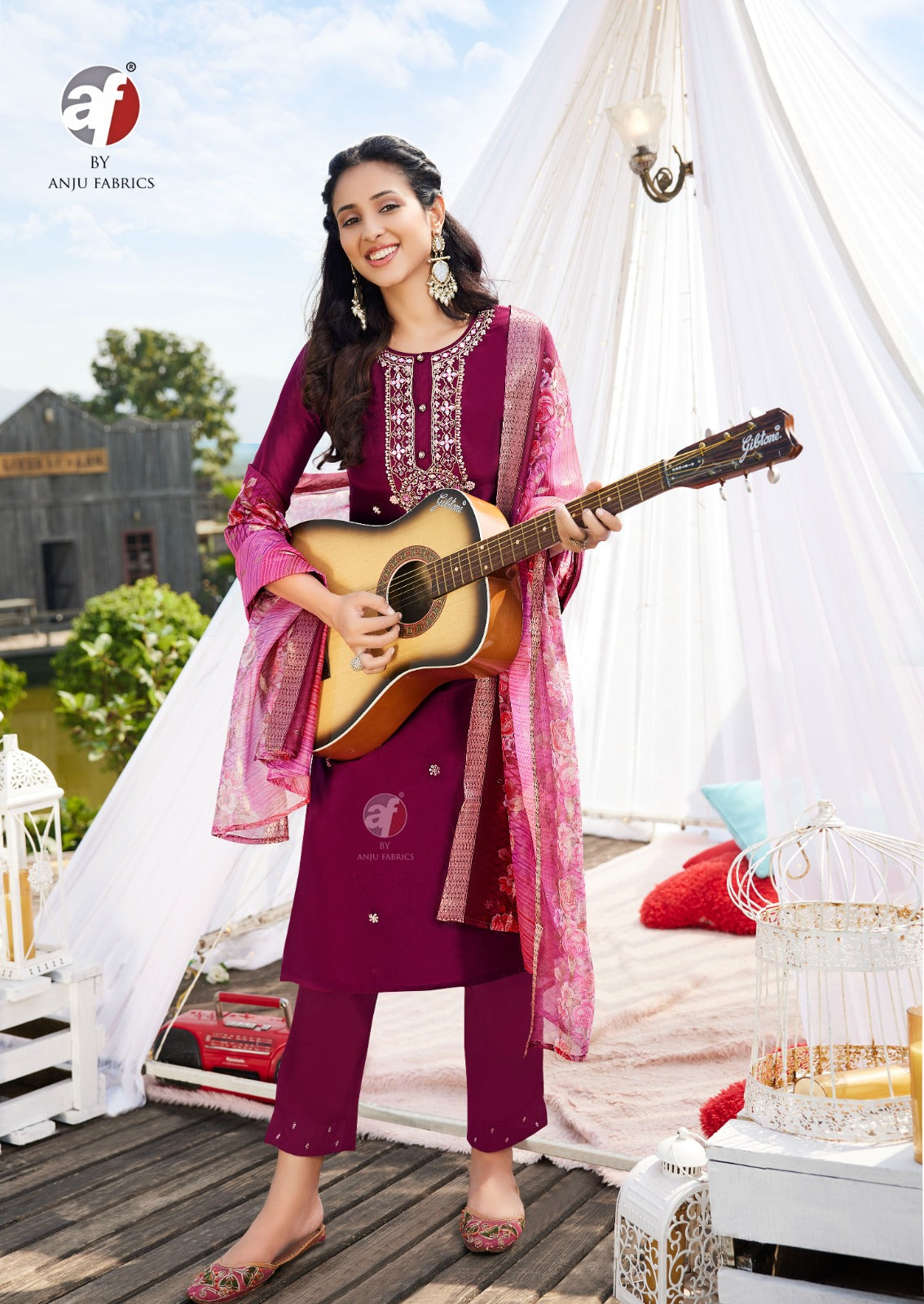 ghughant suit with dupatta and pant